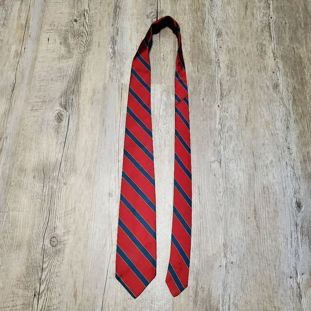 Brooks Brothers Mens Tie Red Green Blue Regimental 100% Silk Made in USA VTG